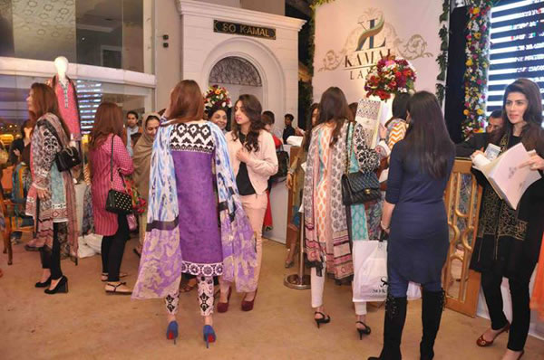 So Kamal Launched S/S Lawn 2014 in Collaboration with Zara Shahjahan