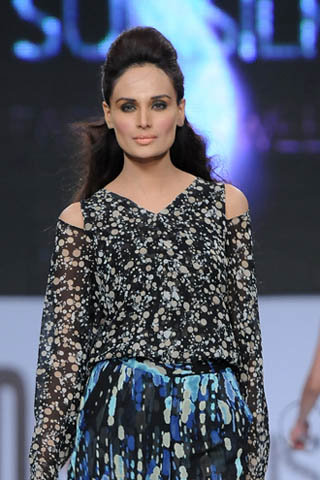 Pakistani Top Model Mehreen at PFDC Sunsilk Fashion Week 2012