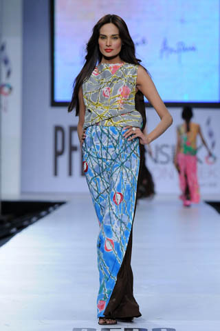 Mehreen at PFDC Sunsilk Fashion Week 2012 Day 4