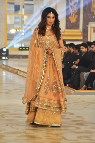 Latest Erum Khan 2013 PBCW Collection